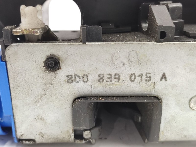 Recambio de cerradura puerta trasera izquierda para audi a3 (8l1) 1.8 t referencia OEM IAM   