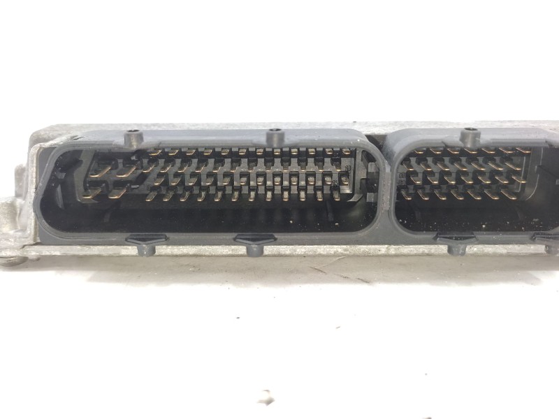 Recambio de centralita motor uce para seat ibiza iii (6l1) 1.2 12v referencia OEM IAM   