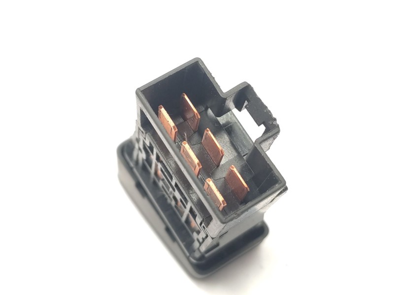 Recambio de interruptor para nissan patrol gr v wagon (y61) 3.0 dti referencia OEM IAM   