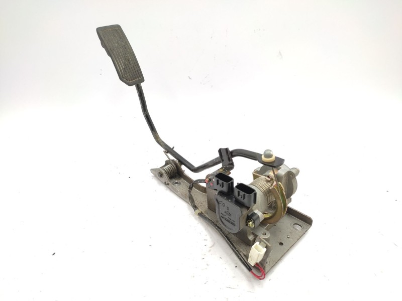 Recambio de pedal acelerador para nissan patrol gr v wagon (y61) 3.0 dti referencia OEM IAM   