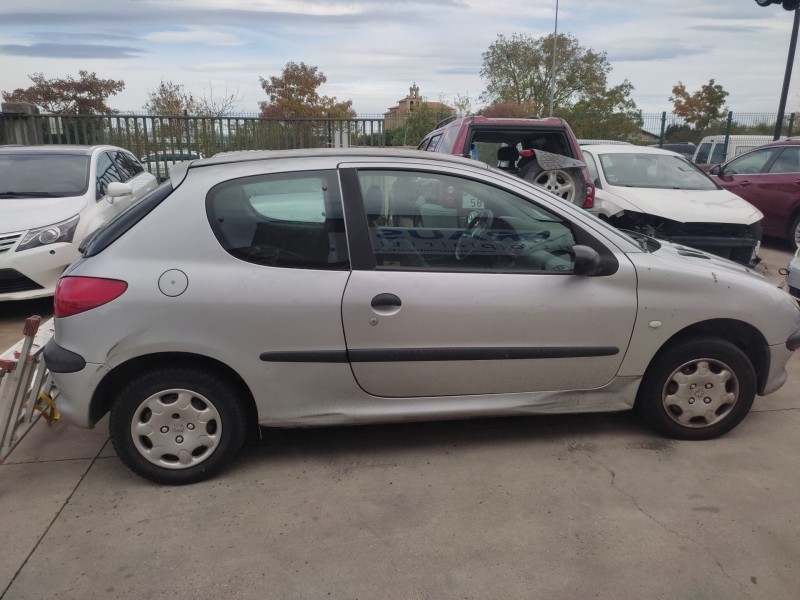 peugeot 206 hatchback (2a/c) del año 1999