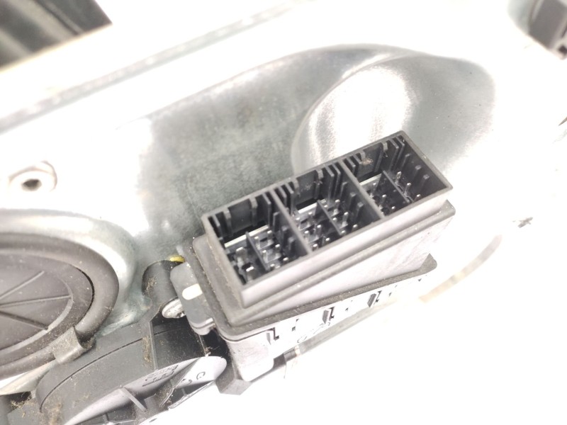 Recambio de elevalunas delantero izquierdo para volkswagen polo iv (9n_, 9a_) 1.9 sdi referencia OEM IAM  6Q4837461J 