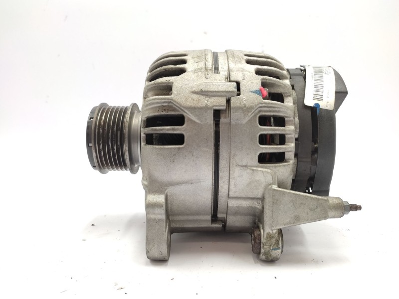Recambio de alternador para volkswagen polo iv (9n_, 9a_) 1.9 sdi referencia OEM IAM  038903018Q 
