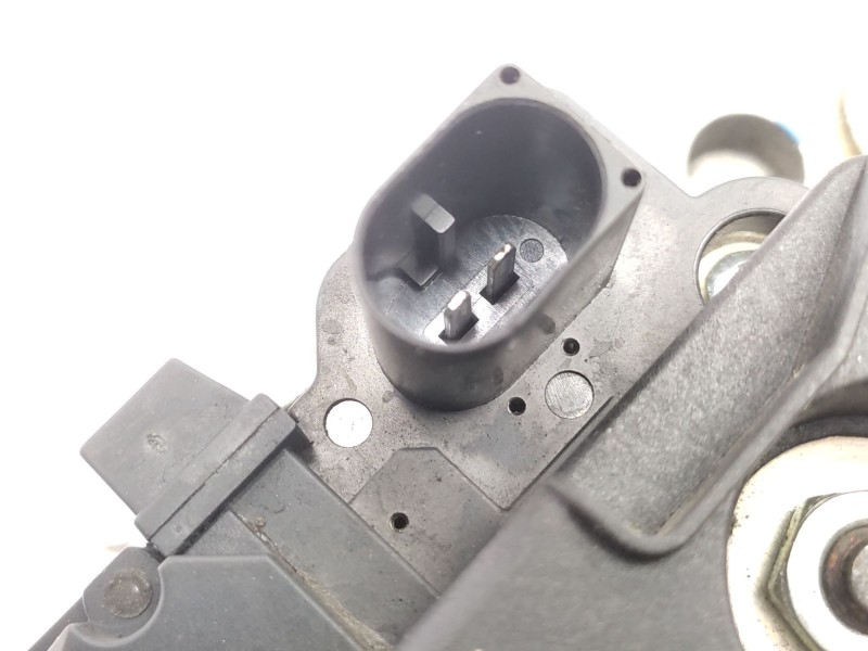 Recambio de alternador para volkswagen polo iv (9n_, 9a_) 1.9 sdi referencia OEM IAM  038903018Q 