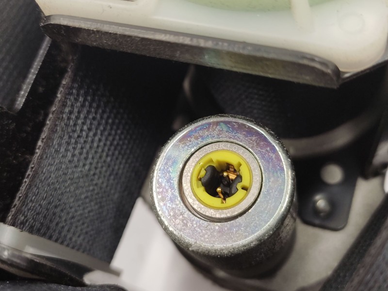 Recambio de cinturon seguridad delantero izquierdo para nissan patrol gr v wagon (y61) 3.0 dti referencia OEM IAM   