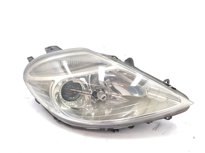 Recambio de faro derecho para nissan patrol gr v wagon (y61) 3.0 dti referencia OEM IAM   