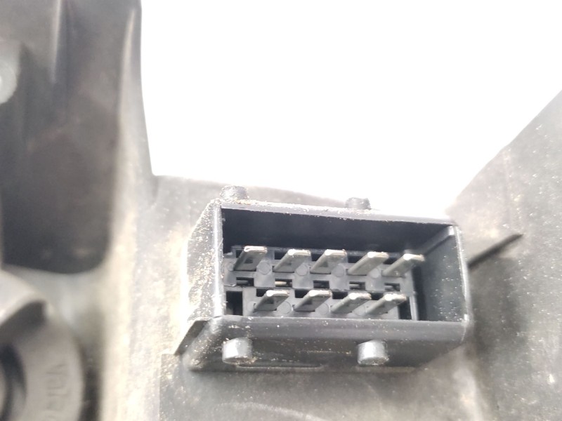 Recambio de faro derecho para nissan patrol gr v wagon (y61) 3.0 dti referencia OEM IAM   