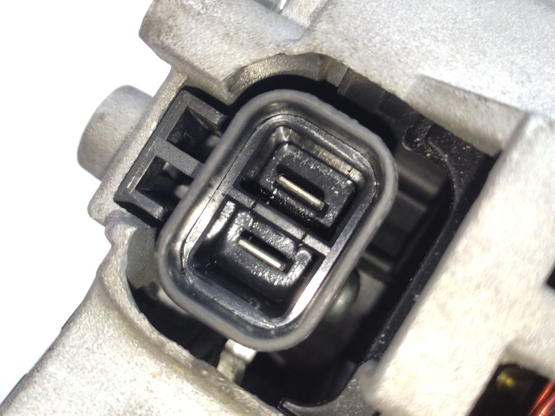 Recambio de alternador para nissan patrol gr v wagon (y61) 3.0 dti referencia OEM IAM  23100VC10A 