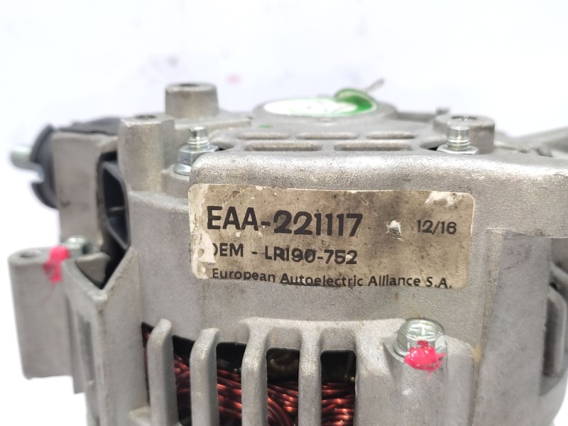 Recambio de alternador para nissan patrol gr v wagon (y61) 3.0 dti referencia OEM IAM  23100VC10A 