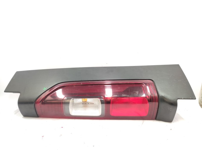 Recambio de piloto trasero derecho para renault trafic iii furgoneta (fg_) 1.6 dci 145 (fgmg) referencia OEM IAM   