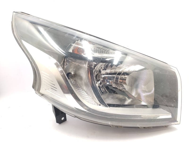 Recambio de faro derecho para renault trafic iii furgoneta (fg_) 1.6 dci 145 (fgmg) referencia OEM IAM   