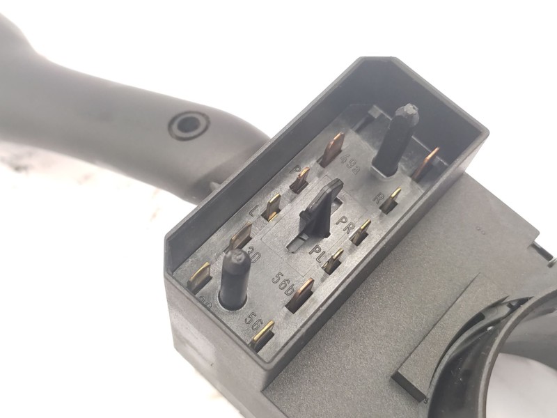 Recambio de mando intermitentes para volkswagen golf iv (1j1) 1.6 16v referencia OEM IAM   