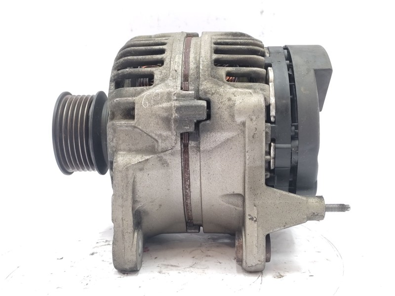 Recambio de alternador para volkswagen golf iv (1j1) 1.6 16v referencia OEM IAM   