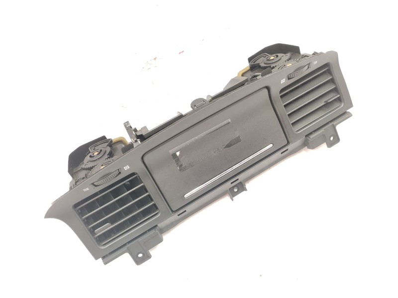 Recambio de consola central para nissan patrol gr v wagon (y61) 3.0 dti referencia OEM IAM   