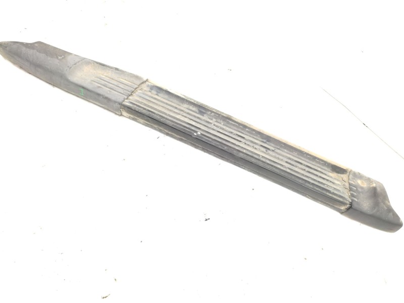Recambio de estribo para nissan patrol gr v wagon (y61) 3.0 dti referencia OEM IAM   