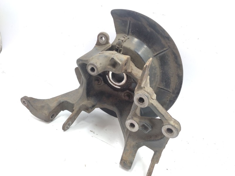 Recambio de mangueta trasera izquierda para kia carnival ii (gq) 2.9 crdi referencia OEM IAM   