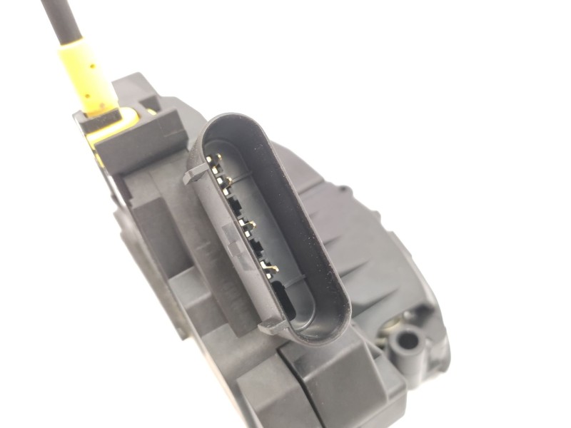 Recambio de cerradura puerta trasera izquierda para ford kuga (cbs) titanium referencia OEM IAM   