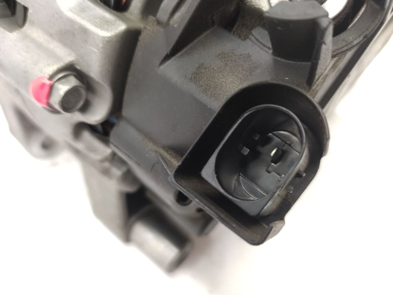 Recambio de alternador para ford kuga (cbs) titanium referencia OEM IAM   