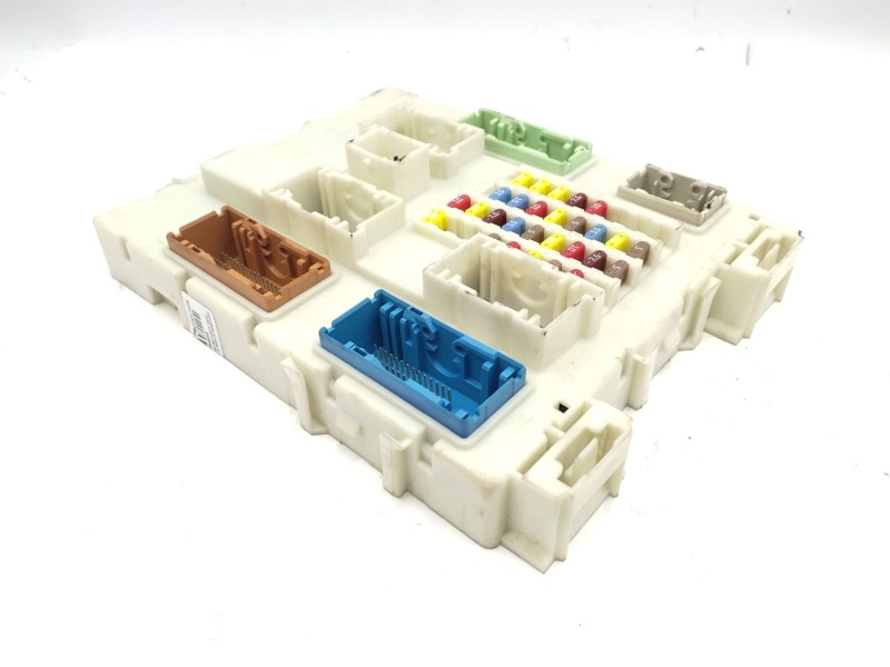Recambio de caja reles / fusibles para ford kuga (cbs) titanium referencia OEM IAM   