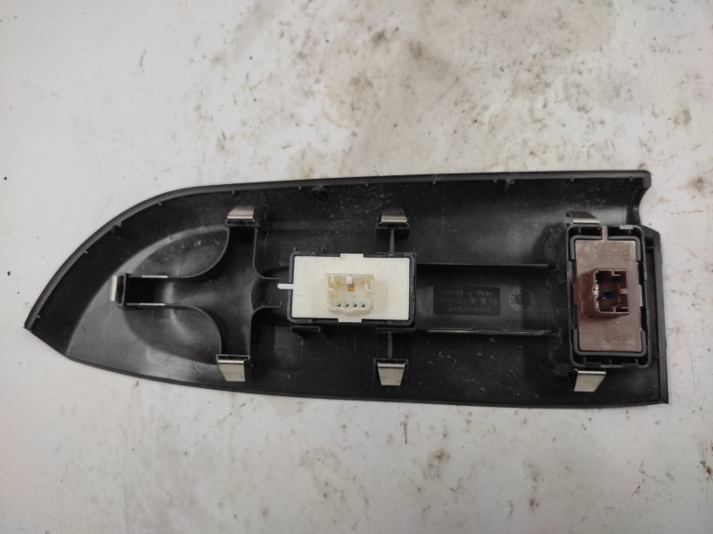 Mando Elevalunas Delantero Derecho 735633146 07356331460  - Fiat 500 X (334) City Cross 4