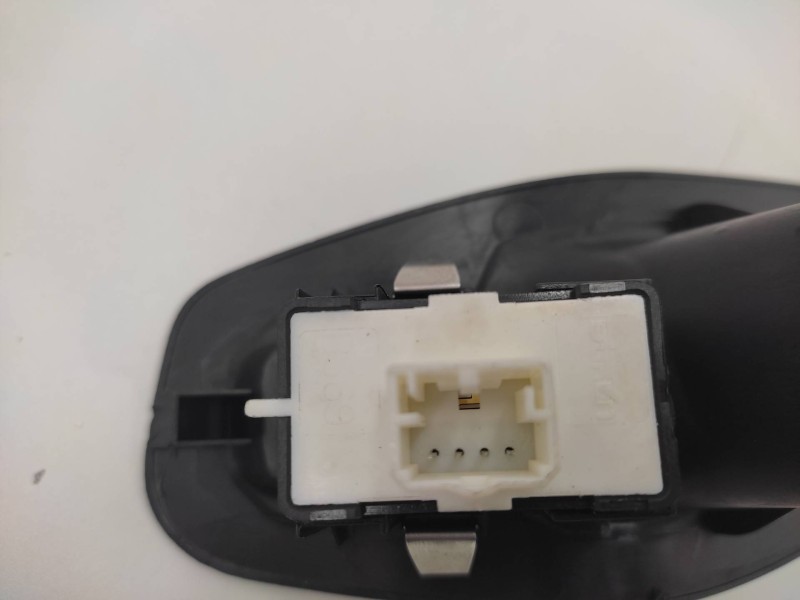 Mando Elevalunas Trasero Derecho 735633155  - Fiat 500 X (334) City Cross 3