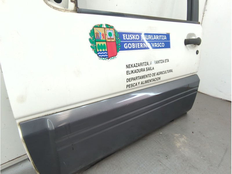 Puerta Delantera Izquierda 801011f231  - Nissan Terrano Ii (r20) 2.7 Tdi 4wd 2