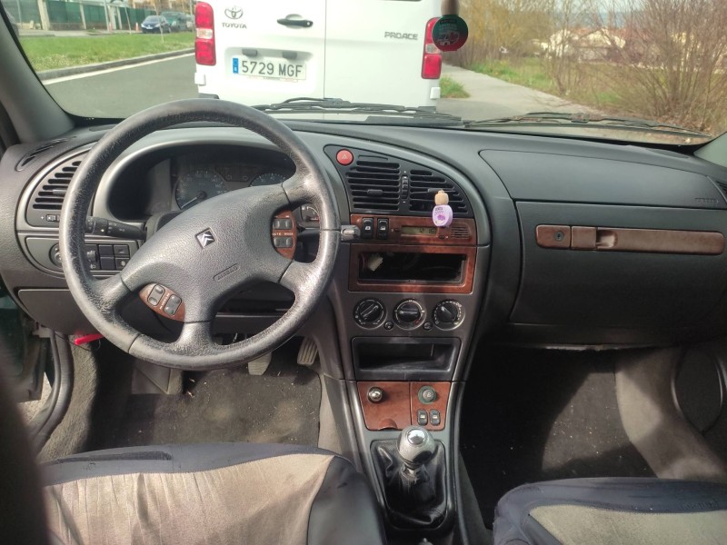citroën xsara berlina del año 2000