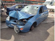 ford focus berlina (cak) del año 2000