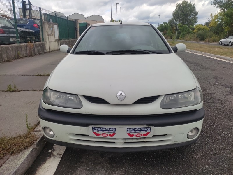 renault laguna (b56) del año 1999