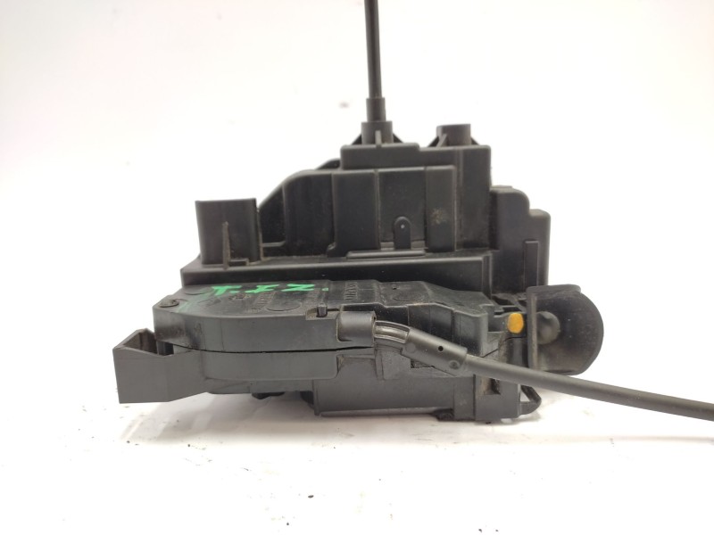 Recambio de cerradura puerta trasera izquierda para renault scenic iii grand dynamique referencia OEM IAM 825030032R  