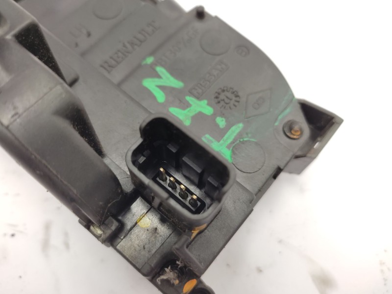 Recambio de cerradura puerta trasera izquierda para renault scenic iii grand dynamique referencia OEM IAM 825030032R  