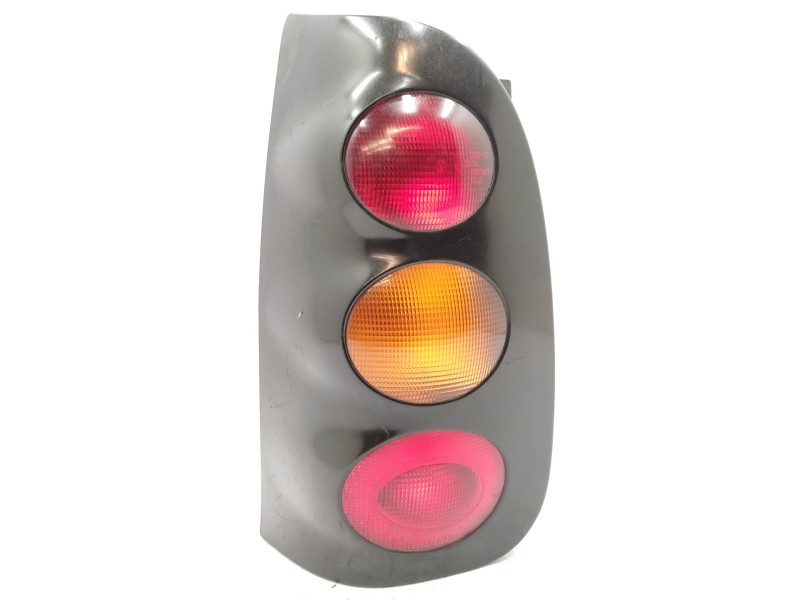 Recambio de piloto trasero izquierdo para smart coupe creamstyle referencia OEM IAM   