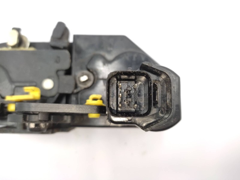 Cerradura Puerta Delantera Derecha 813201c001  - Hyundai Getz (tb) 1.5 Crdi Copa 3