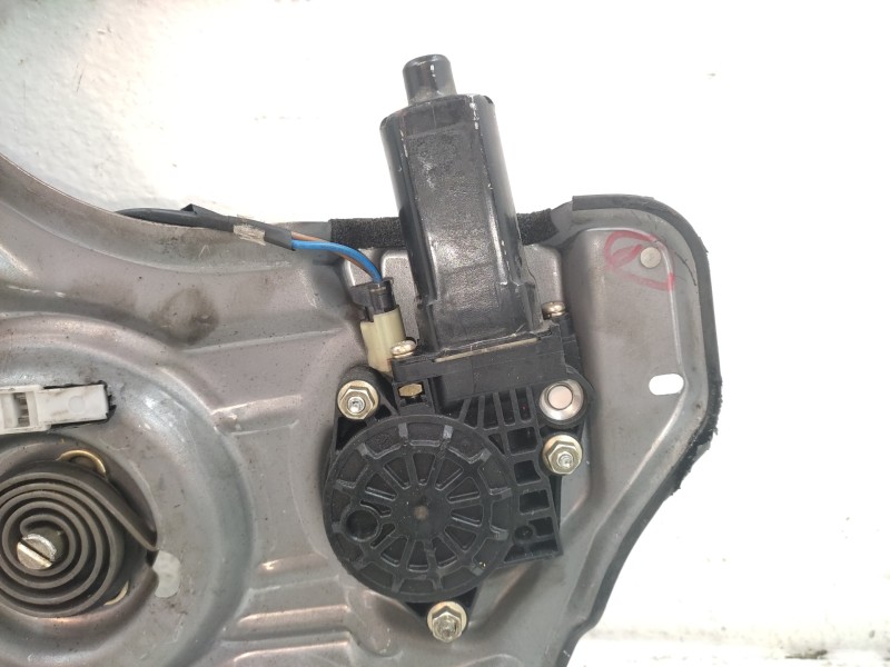 Elevalunas Delantero Izquierdo 824503a000  - Hyundai Trajet (fo) 2.0 16v Cat 2