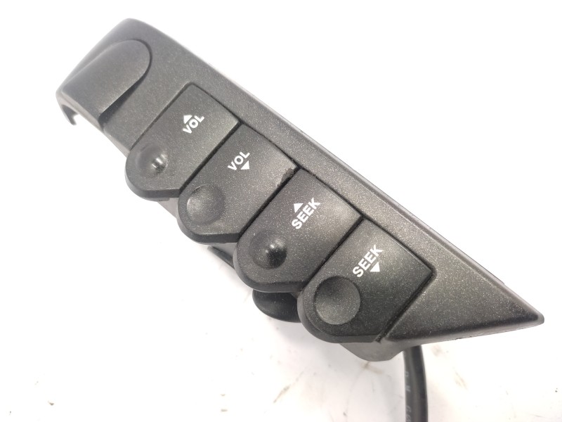 Mando Volante 8915008c02hcn Mj7j040575  - Ssangyong Rodius Xdi 3
