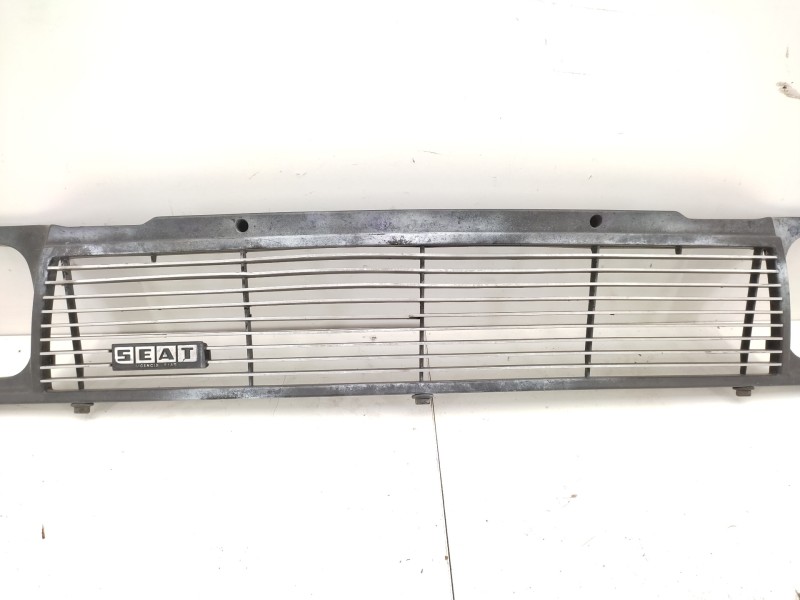 Rejilla Delantera  - Seat Fura 0.9 5
