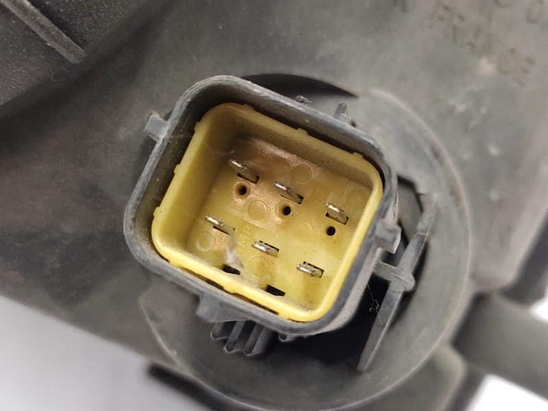 Faro Derecho  - Mg Serie 200 (xw) 216 Gti 3