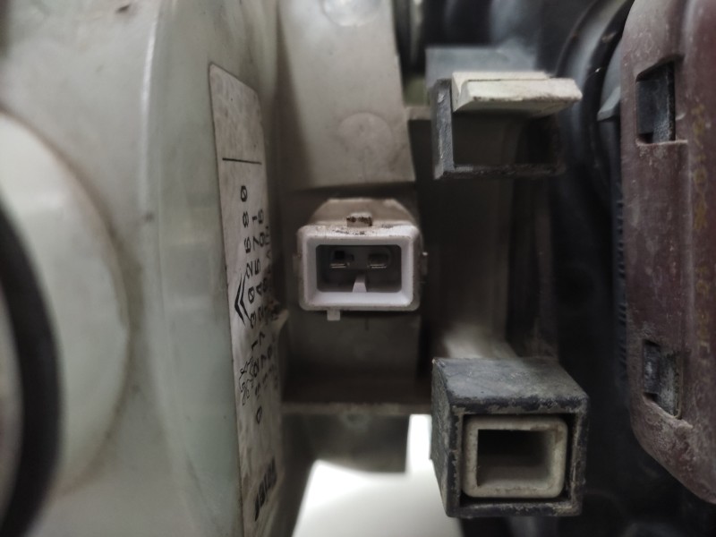 Faro Izquierdo 9621299980 67722991  - Peugeot Partner (s1) 1.1 2