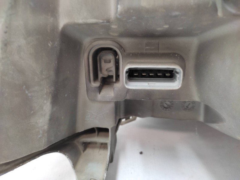 Recambio de faro izquierdo para nissan interstar (x70) caja cerrada, l 1h1, batalla corta 2,8t referencia OEM IAM 8200163516E 22