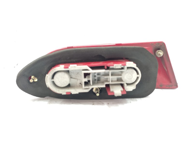Recambio de piloto trasero derecho interior para alfa romeo 156 1.9 jtd 16v progression referencia OEM IAM 60620138  