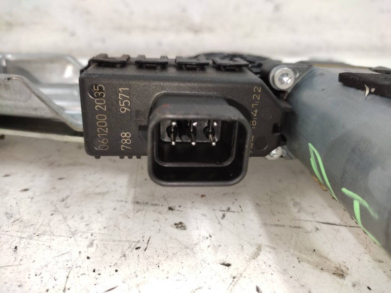 Elevalunas Delantero Izquierdo 93184842  - Opel Zafira B 1.9 Cdti 3