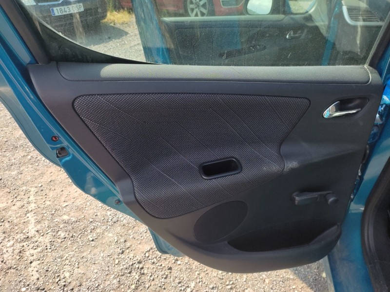 peugeot 207 del año 2007