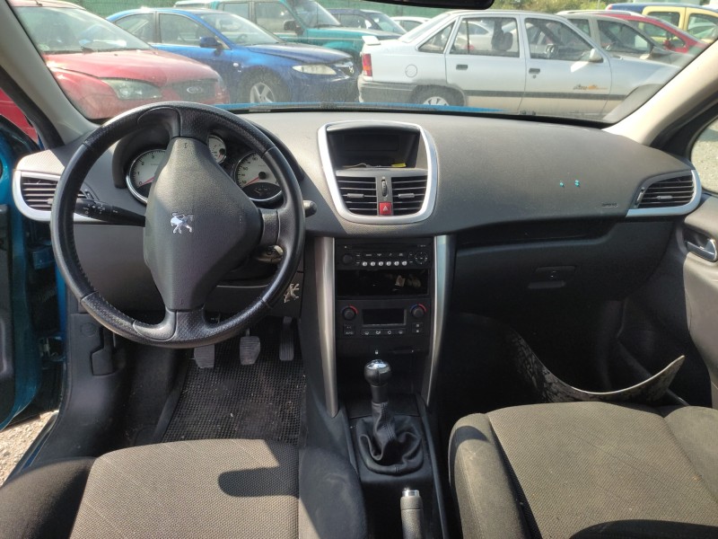 peugeot 207 del año 2007
