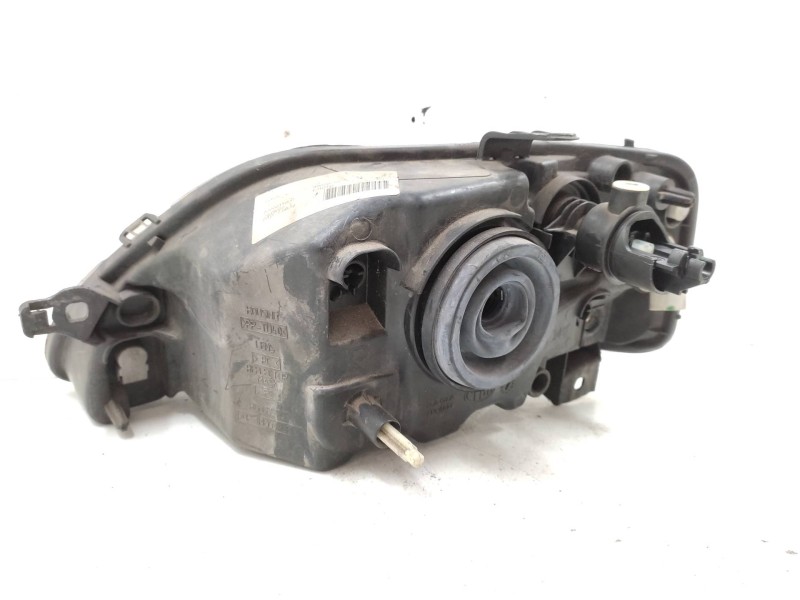 Faro Derecho 8200211006 89029770  - Dacia Logan 1.2 16v Cat 2