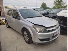 opel astra h berlina del año 2004
