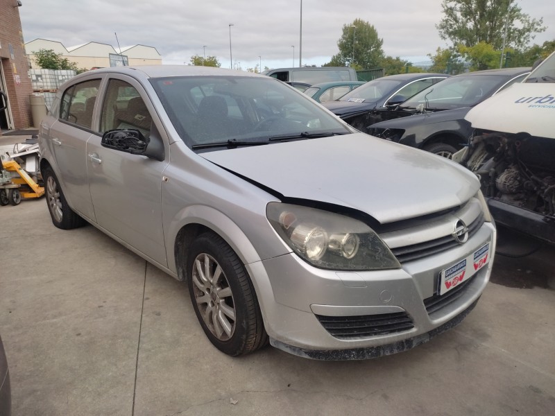 opel astra h berlina del año 2004