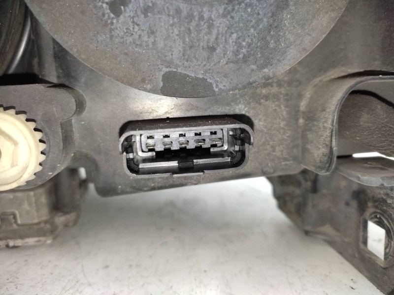 Recambio de faro derecho para renault espace iv (jk0) 2.0 16v referencia OEM IAM 7701053976 5DV00829000, 29130104096137 