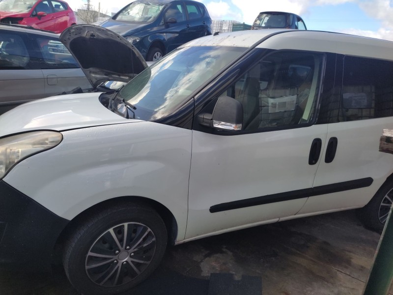 opel combo furgoneta/monovolumen (x12) del año 2012