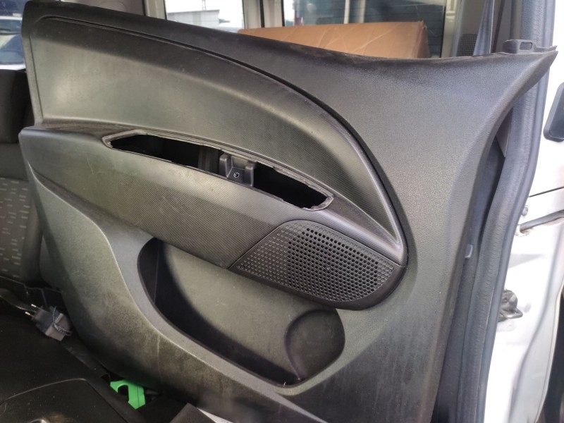 opel combo furgoneta/monovolumen (x12) del año 2012