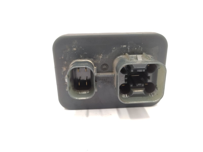 Caja Precalentamiento 55229840 95510812  - Opel Combo D 1.3 16v Cdti 5
